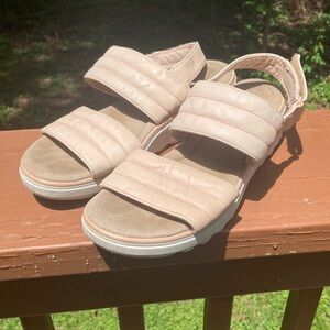 Clark’s pale pink leather sandals